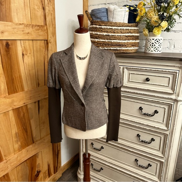 BCBGMaxAzria Jackets & Blazers - BCBG Maxazria Blazer